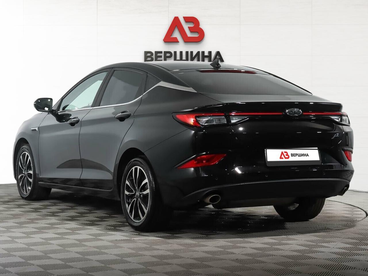 фото автомобиля 3