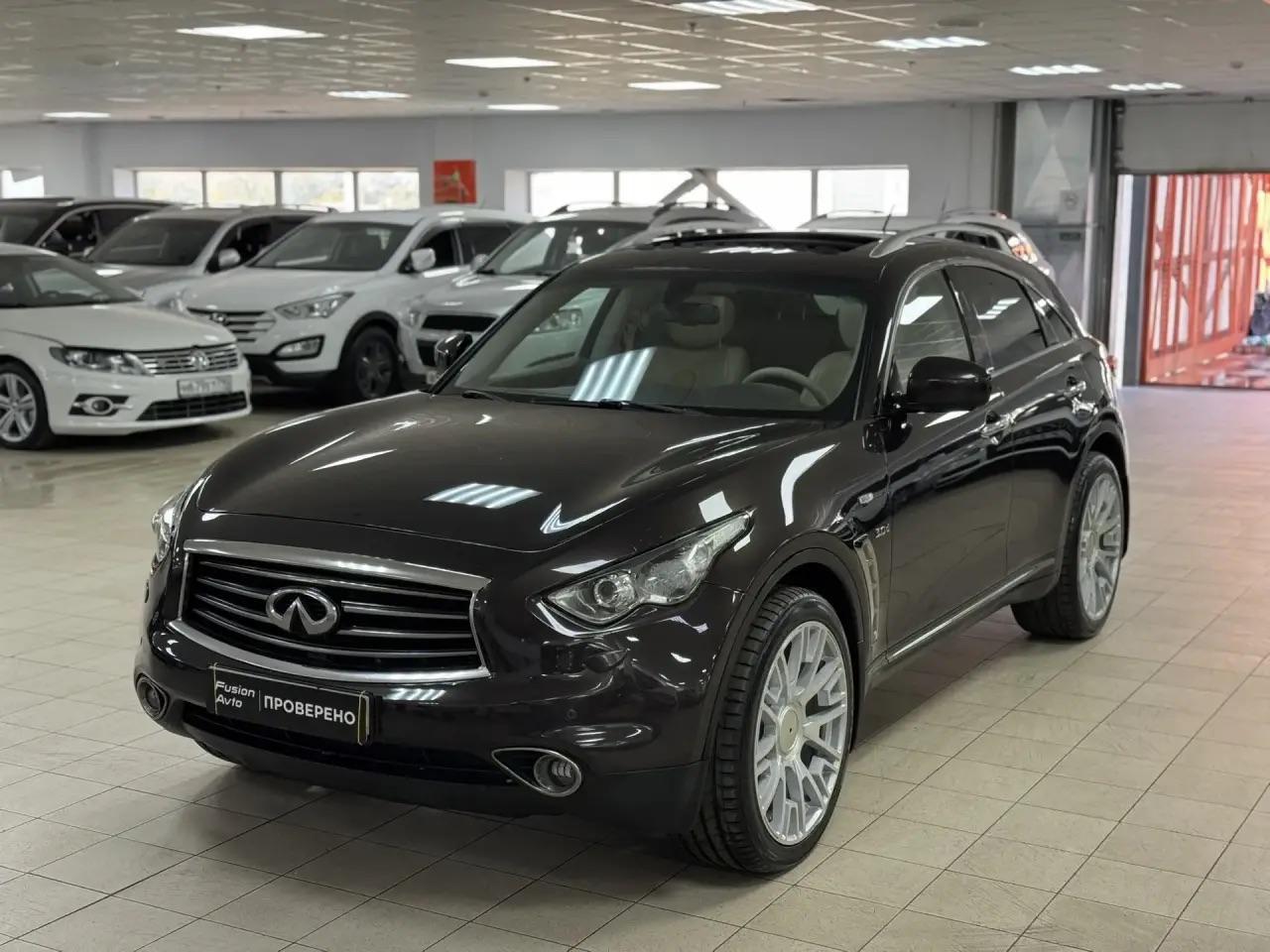 Infiniti QX70