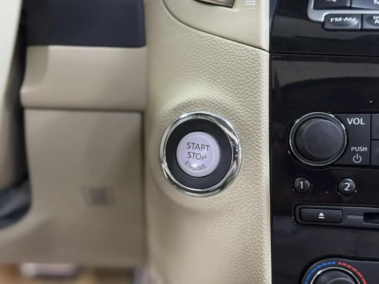 Infiniti QX70