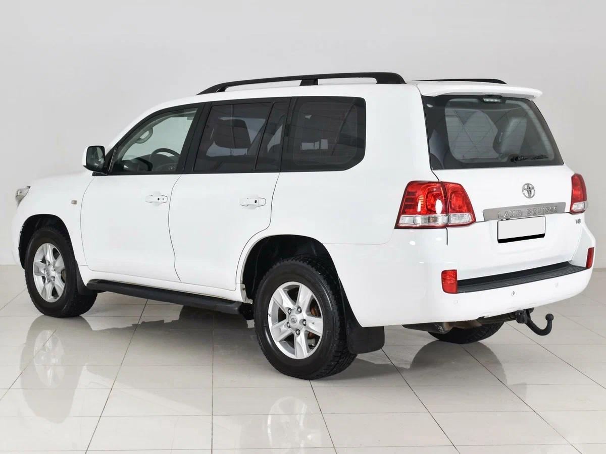 Toyota Land Cruiser, 2011