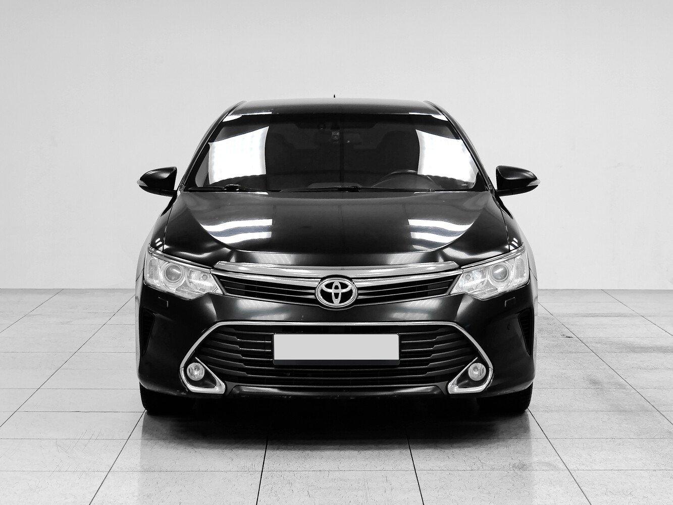 Toyota Camry, 2016