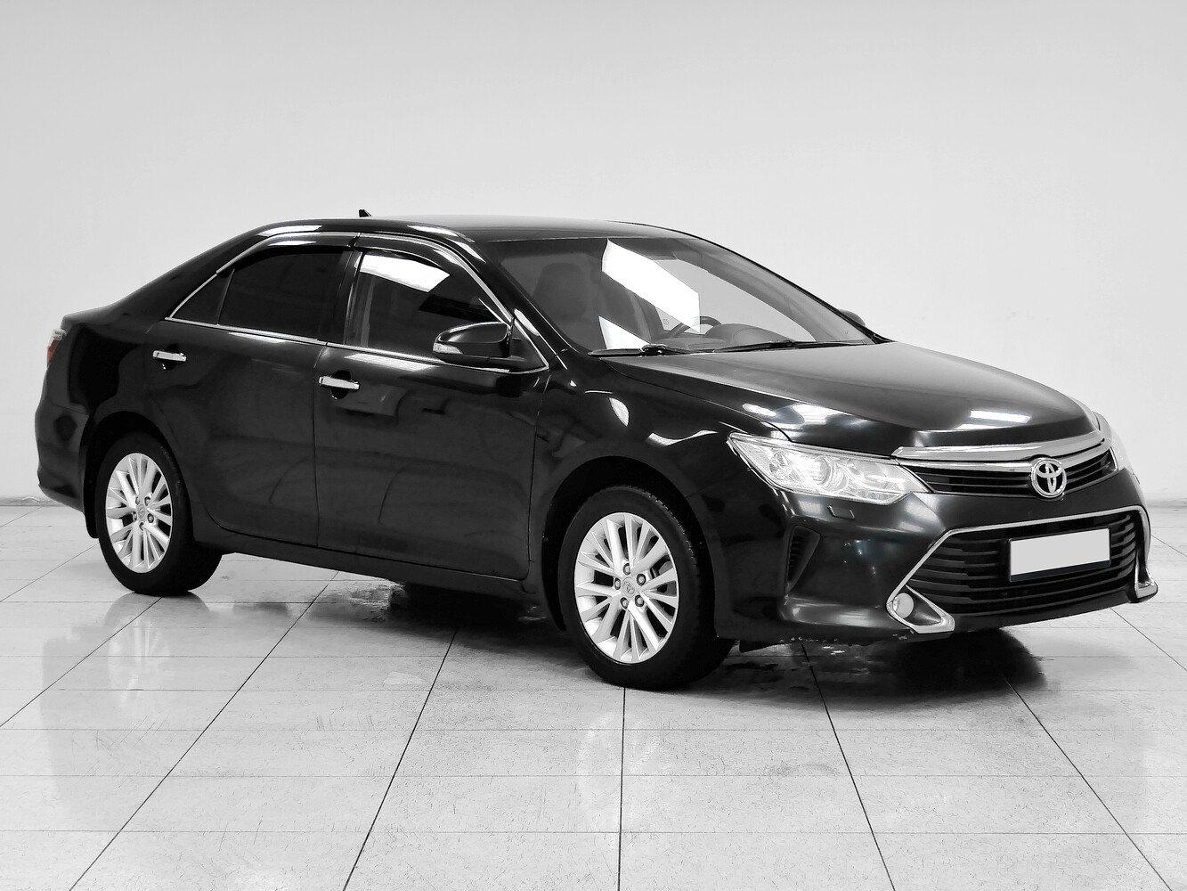 Toyota Camry 2016