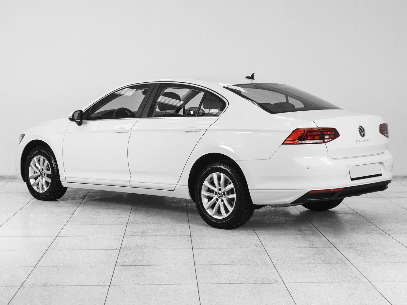 Volkswagen Passat, 2021