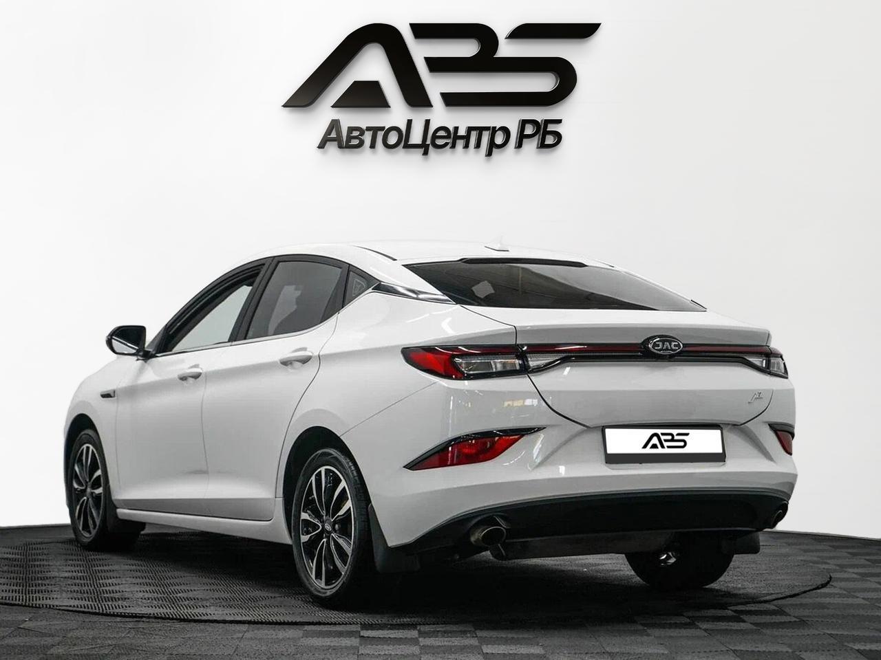 фото автомобиля 3