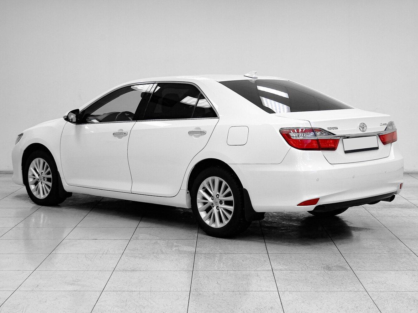 Toyota Camry, 2017