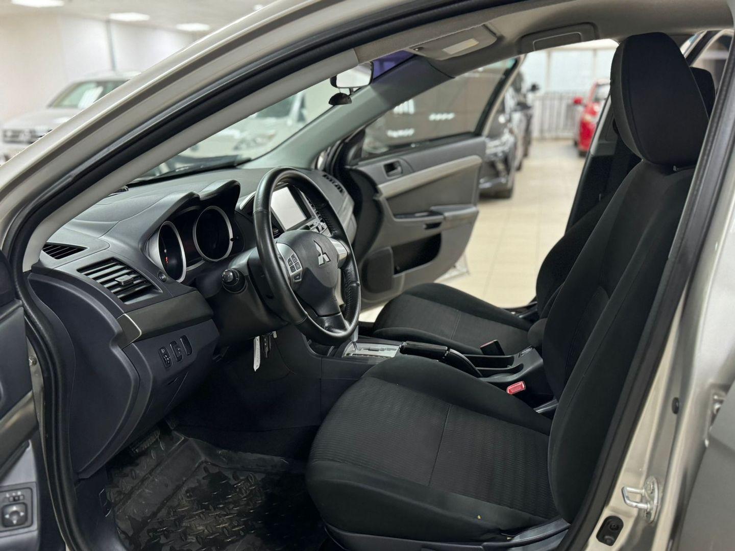 Mitsubishi Lancer