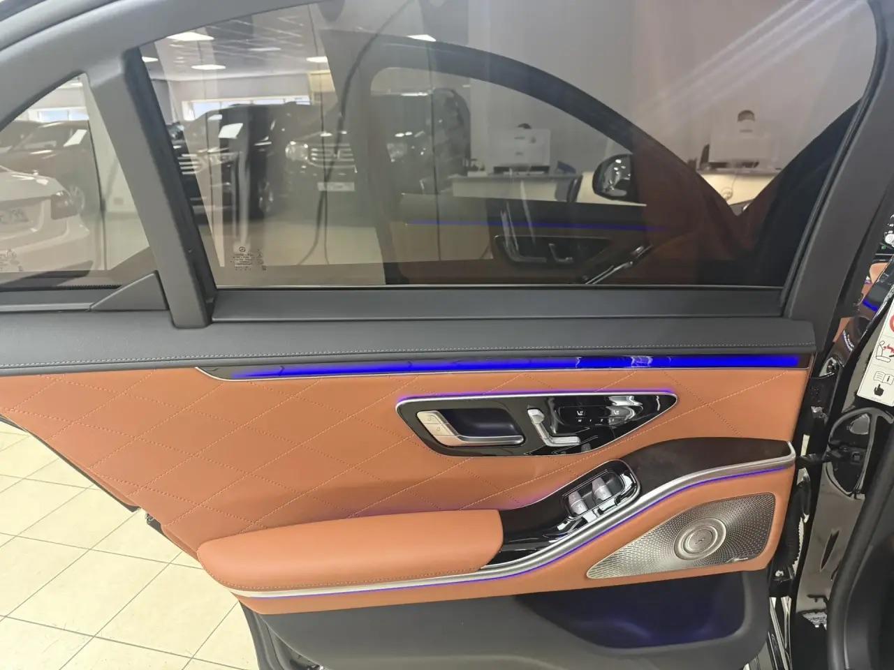 Mercedes-Benz S-Класс