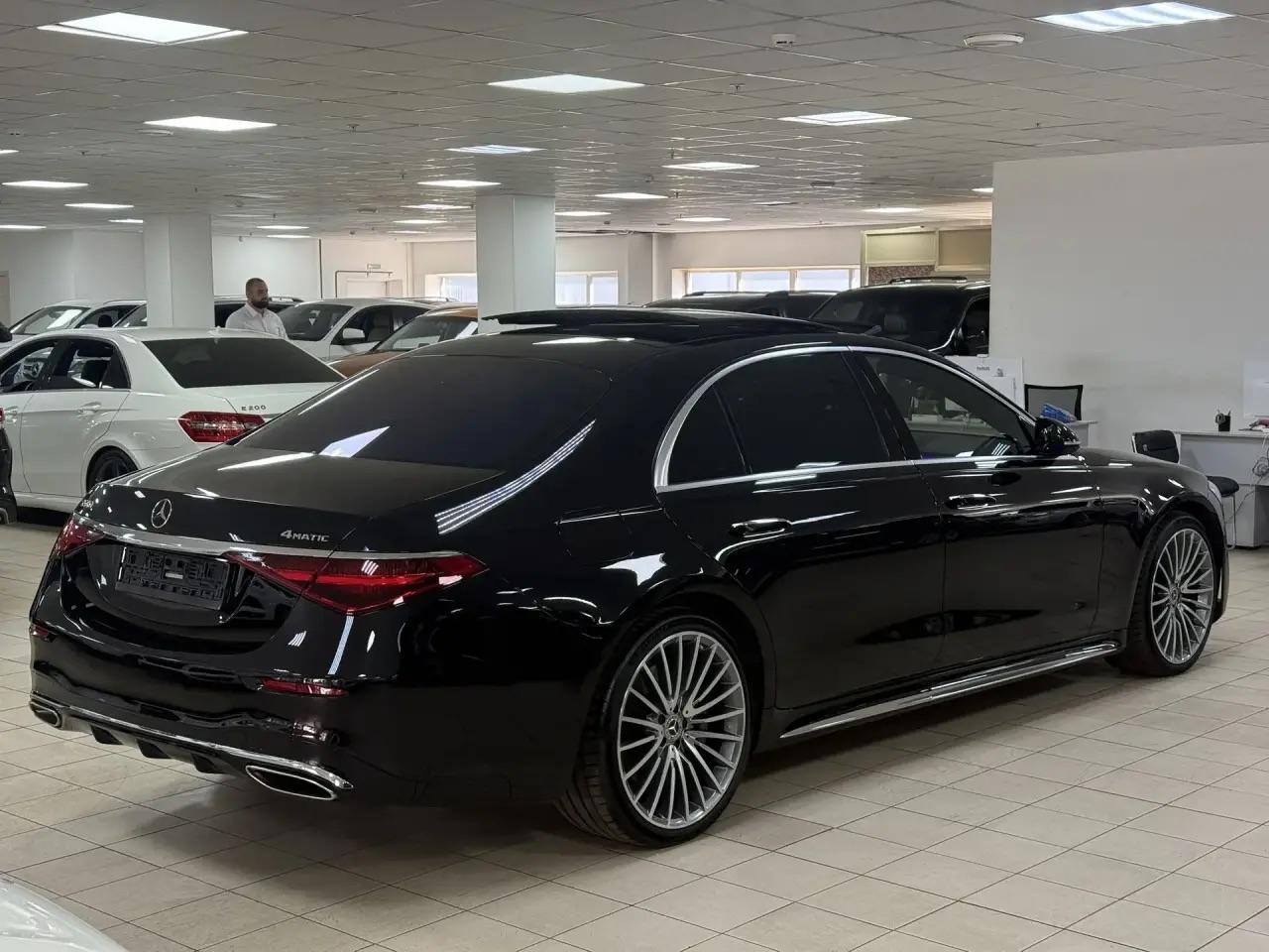 Mercedes-Benz S-Класс