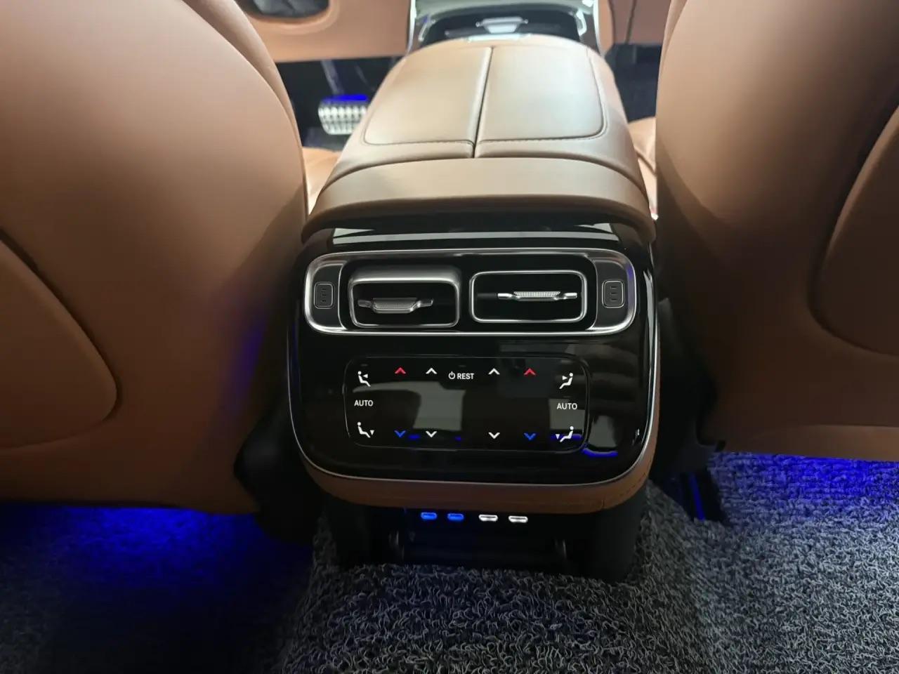 Mercedes-Benz S-Класс