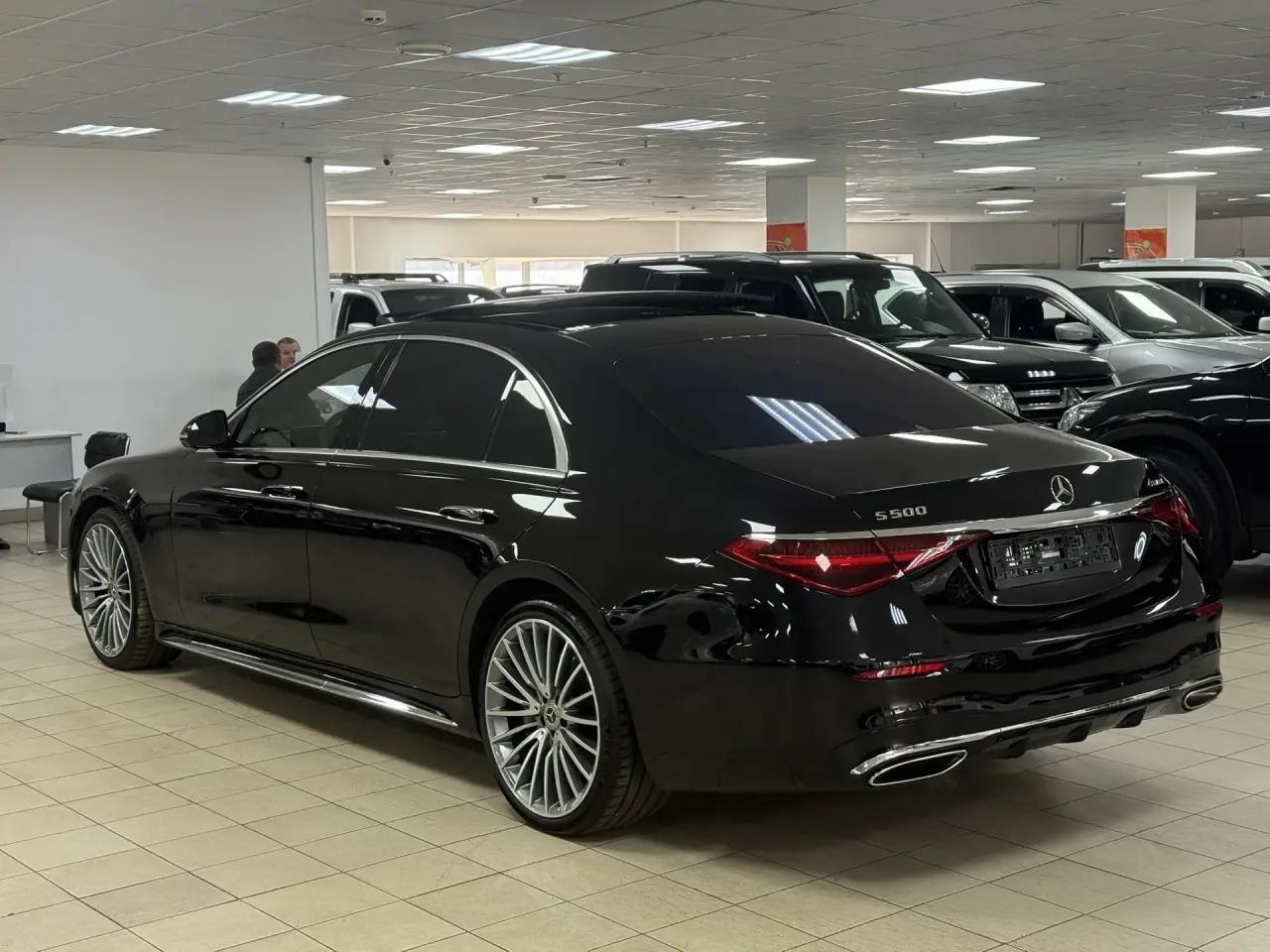 Mercedes-Benz S-Класс