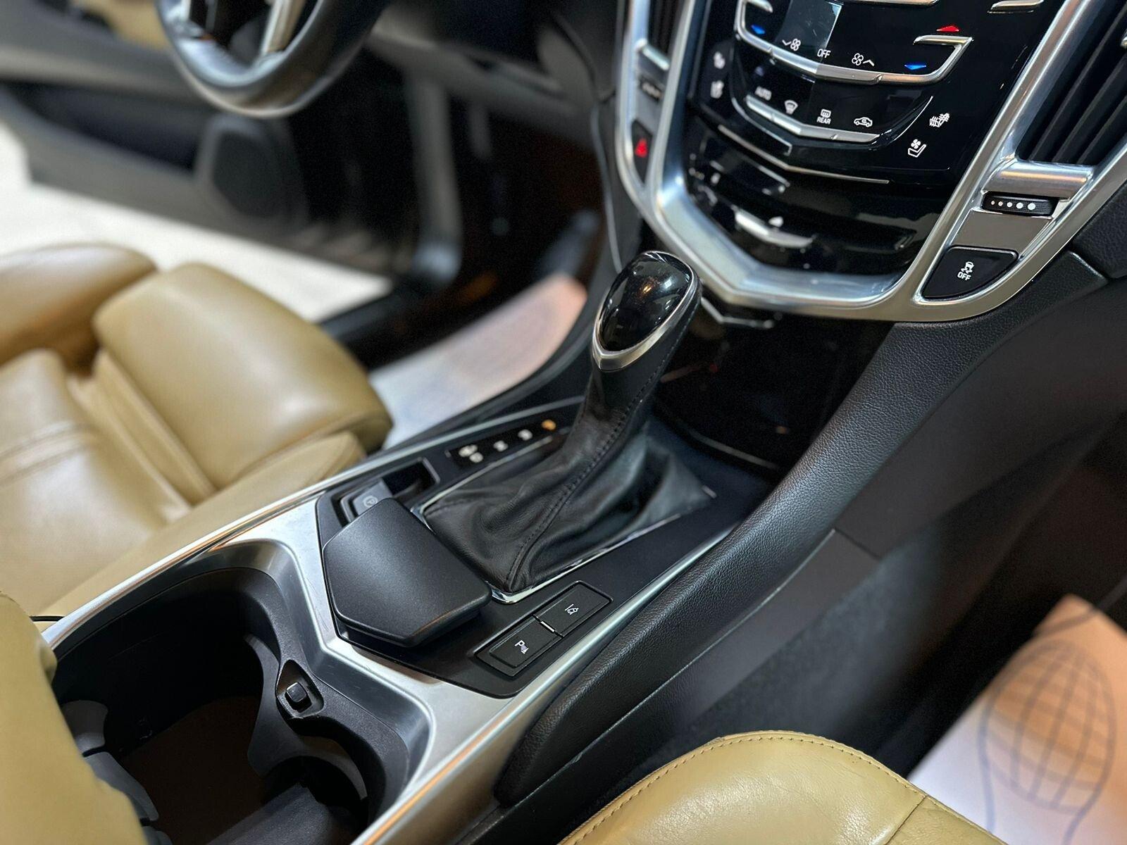 Cadillac SRX