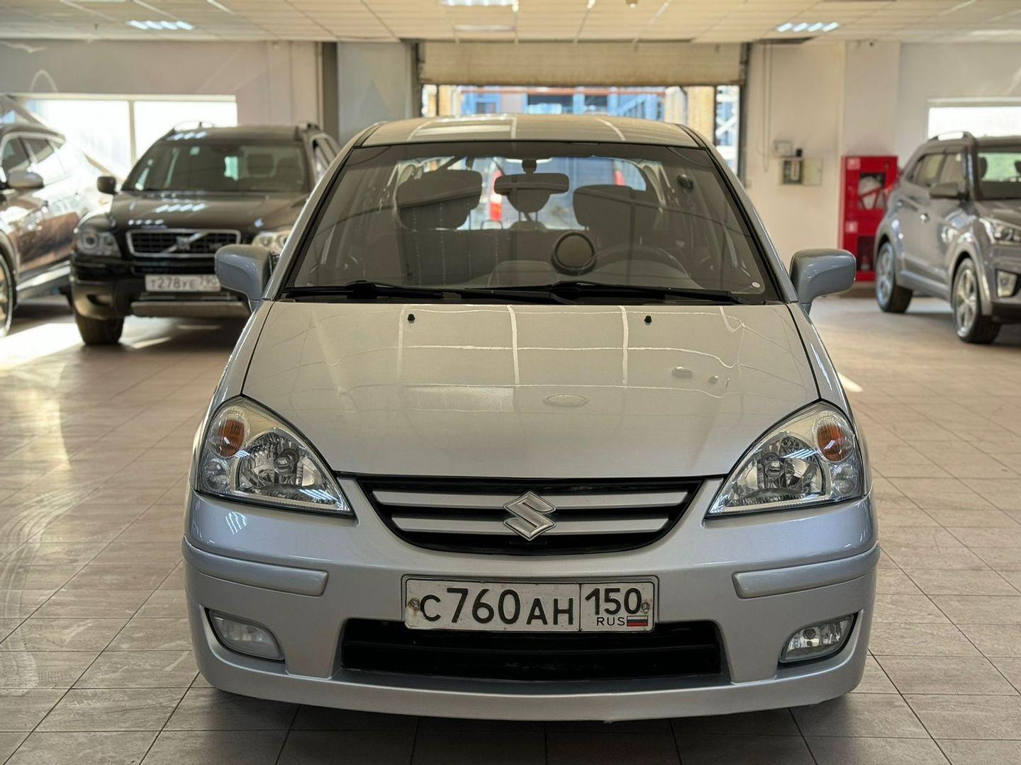 Suzuki Liana
