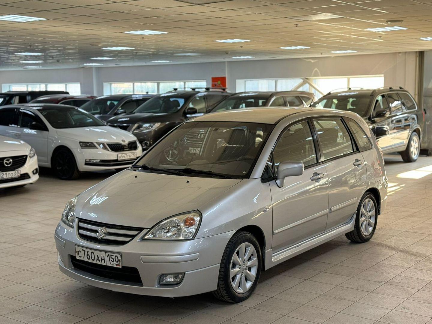 Suzuki Liana