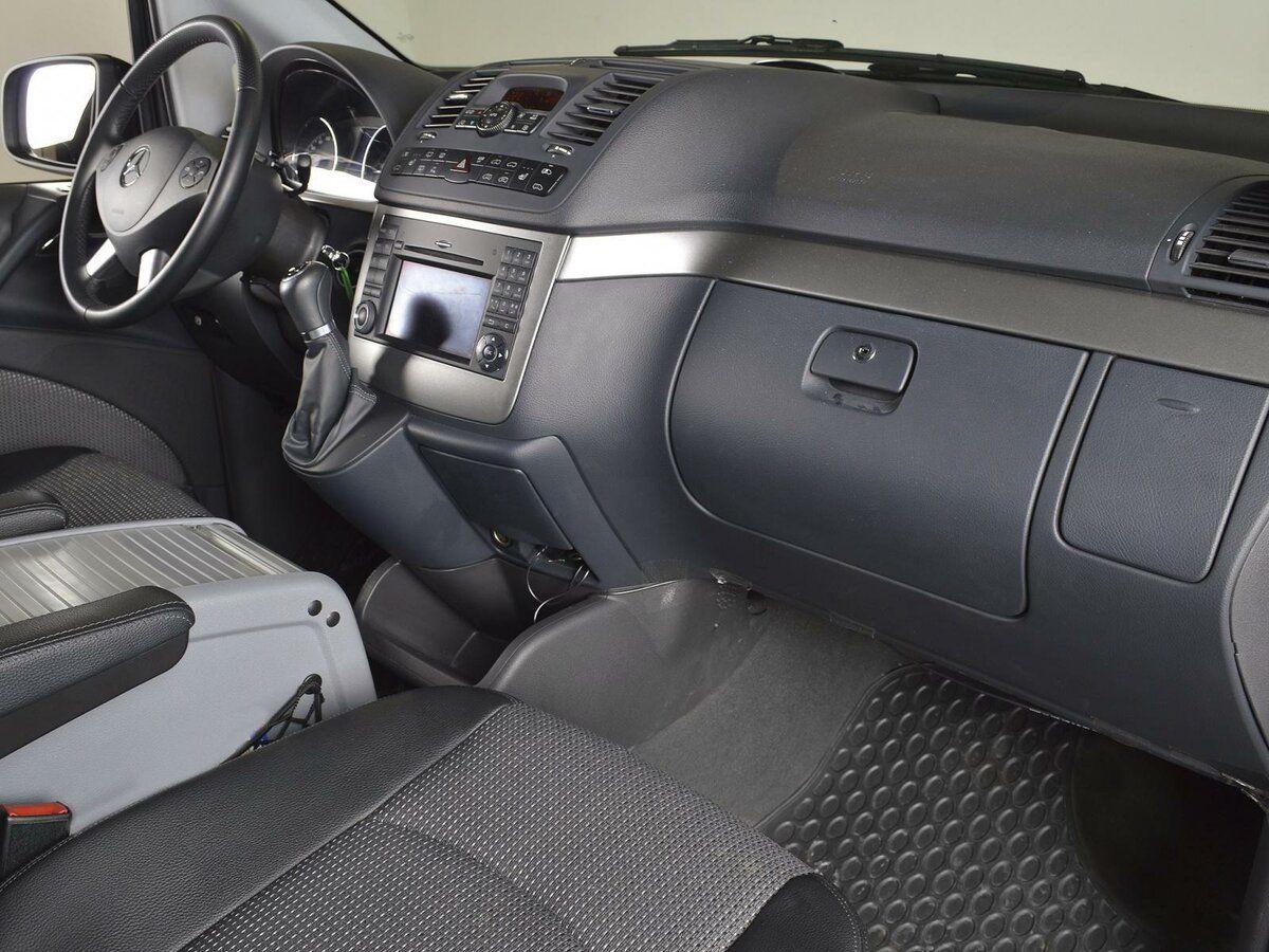 Mercedes-Benz Viano, 2012