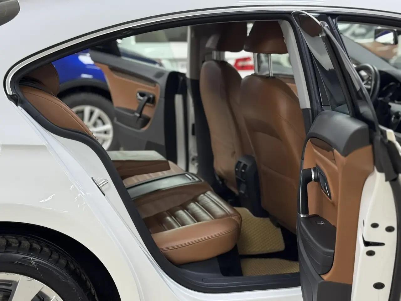 Volkswagen Passat CC