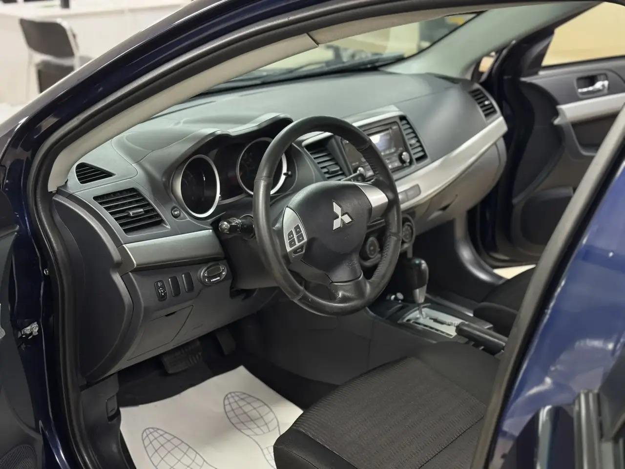 Mitsubishi Lancer