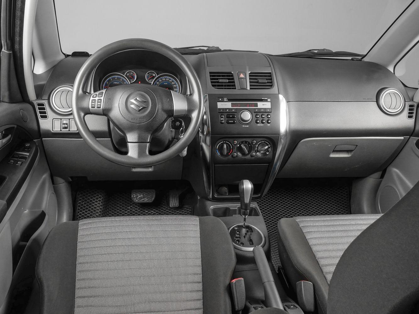 Suzuki SX4, 2013