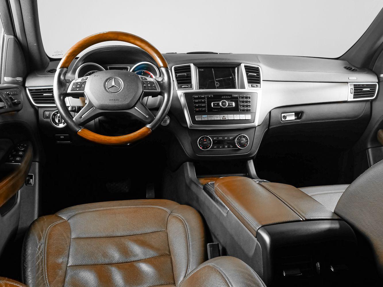 Mercedes-Benz M-Класс, 2015