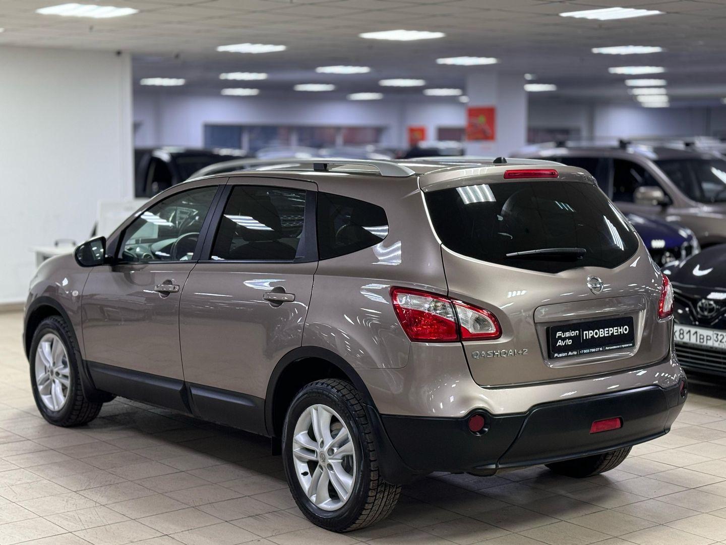 Nissan Qashqai+2