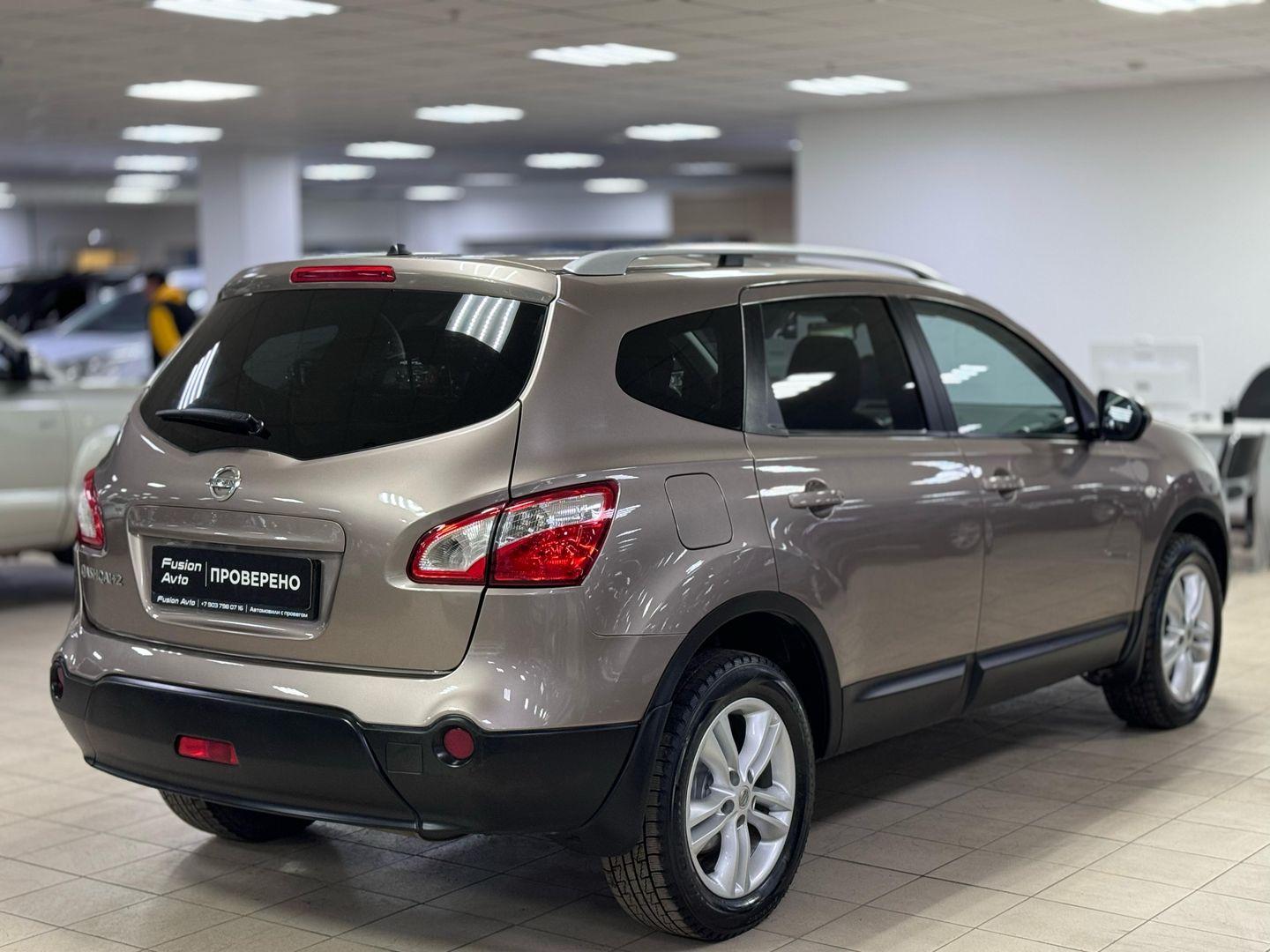Nissan Qashqai+2