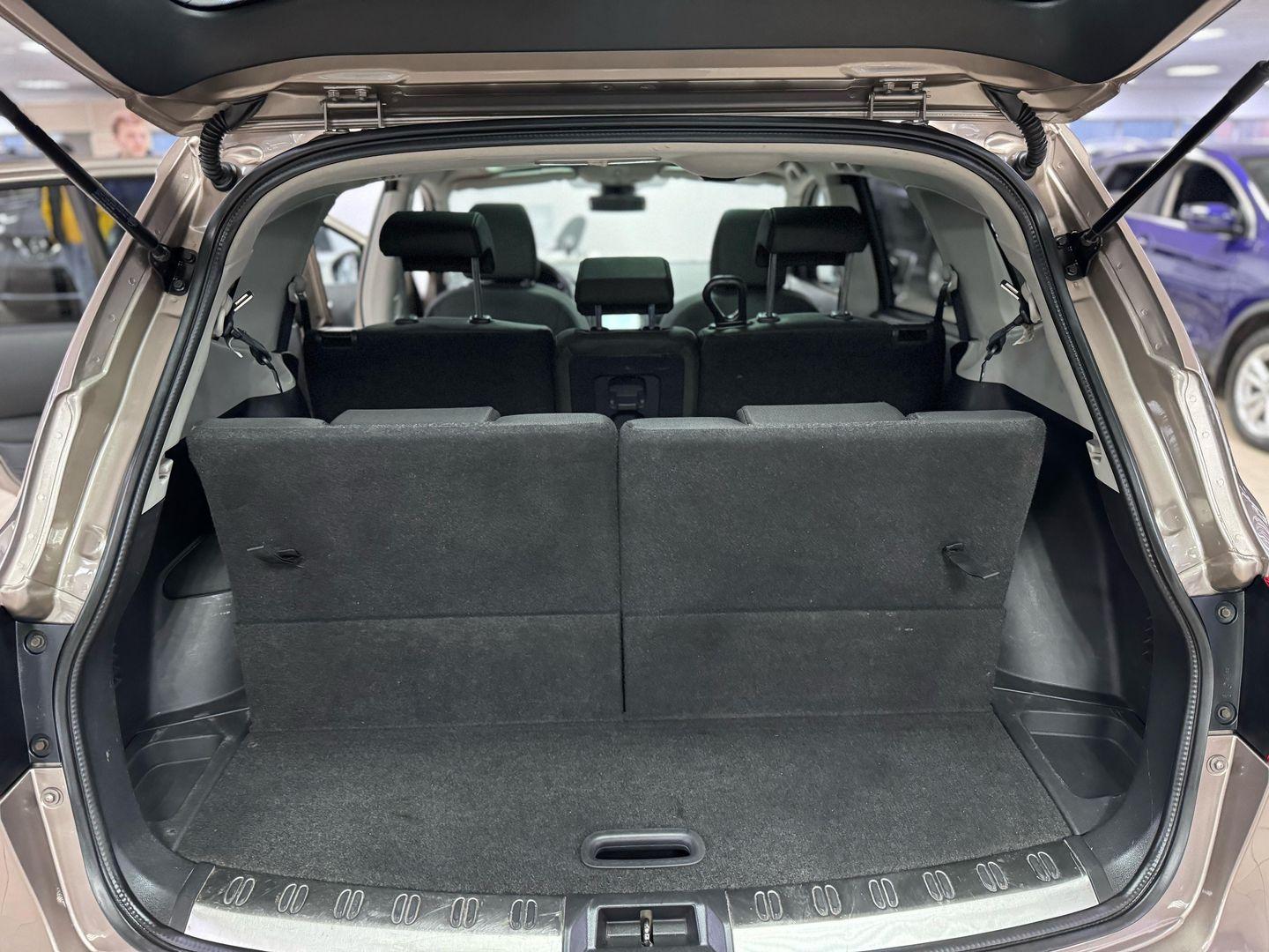 Nissan Qashqai+2