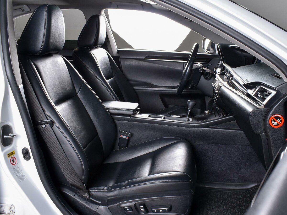 Lexus ES, 2014