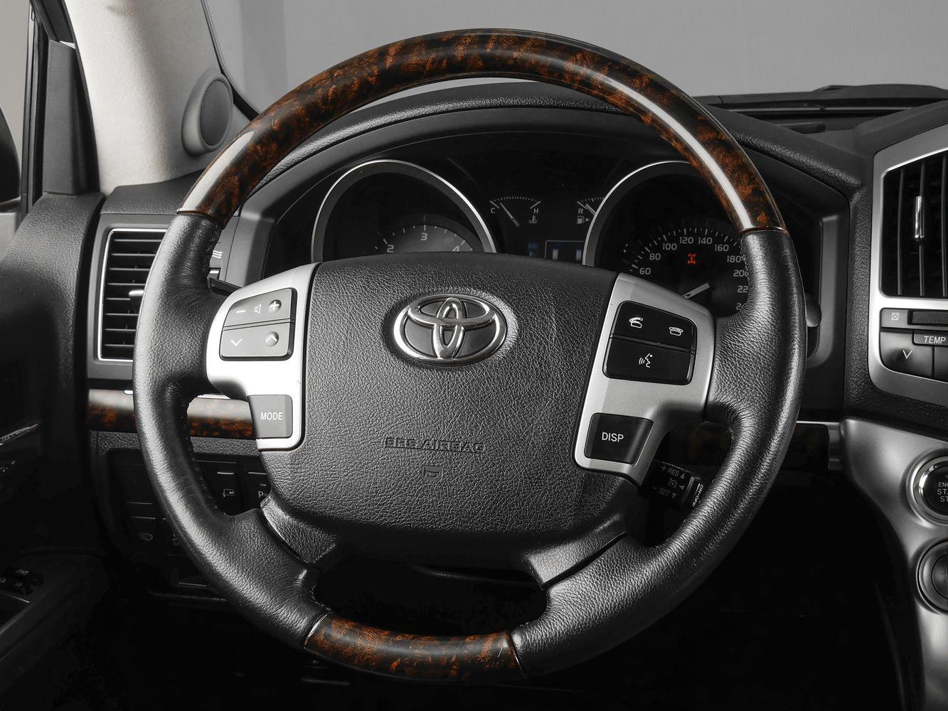 Toyota Land Cruiser, 2014