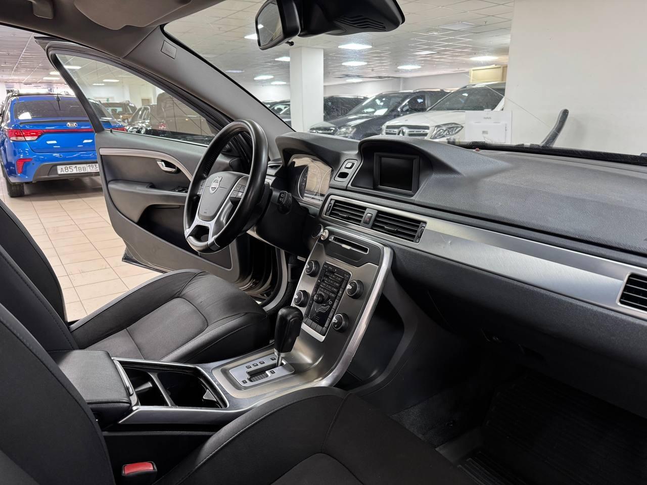 Volvo XC70