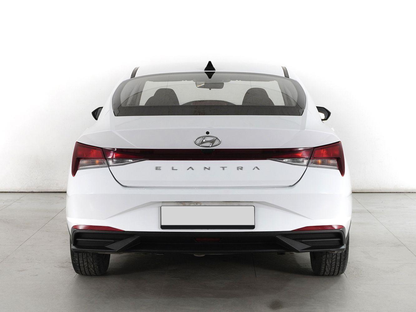 Hyundai Elantra, 2023