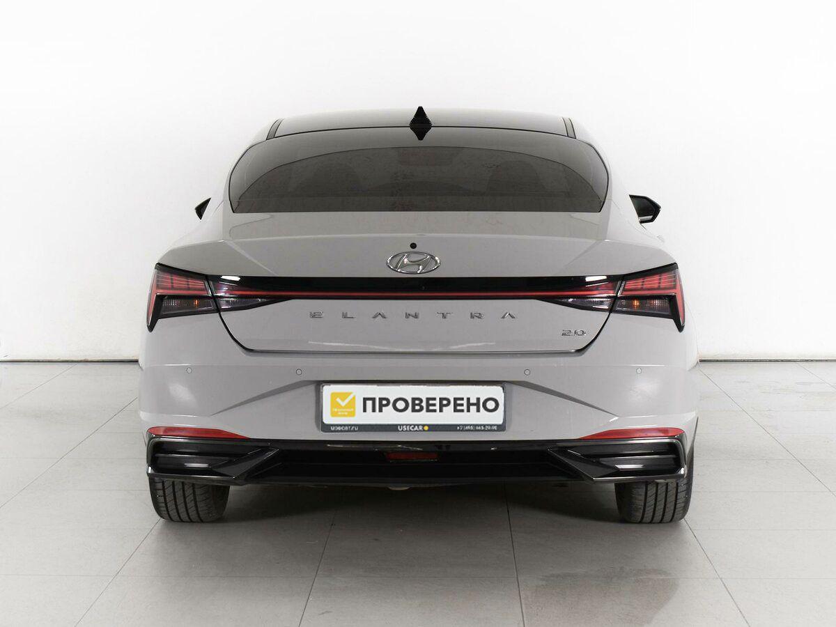 Hyundai Elantra, 2021