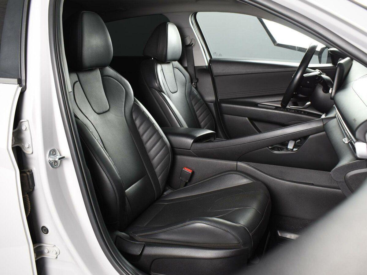 Hyundai Elantra, 2021