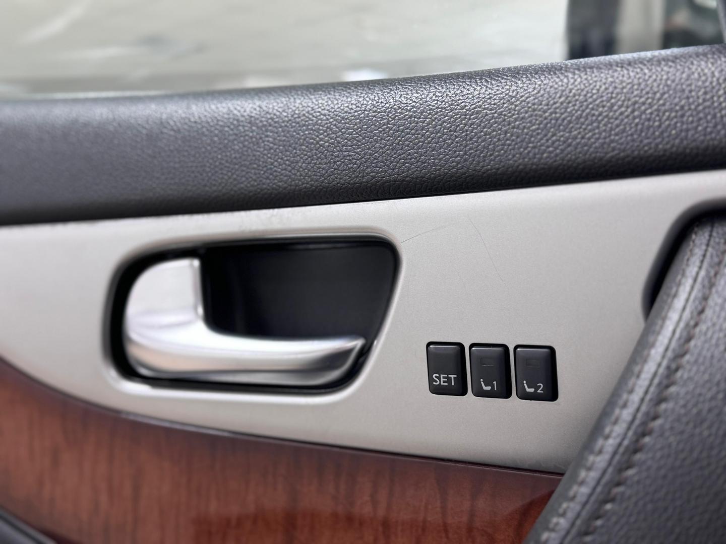 Infiniti FX