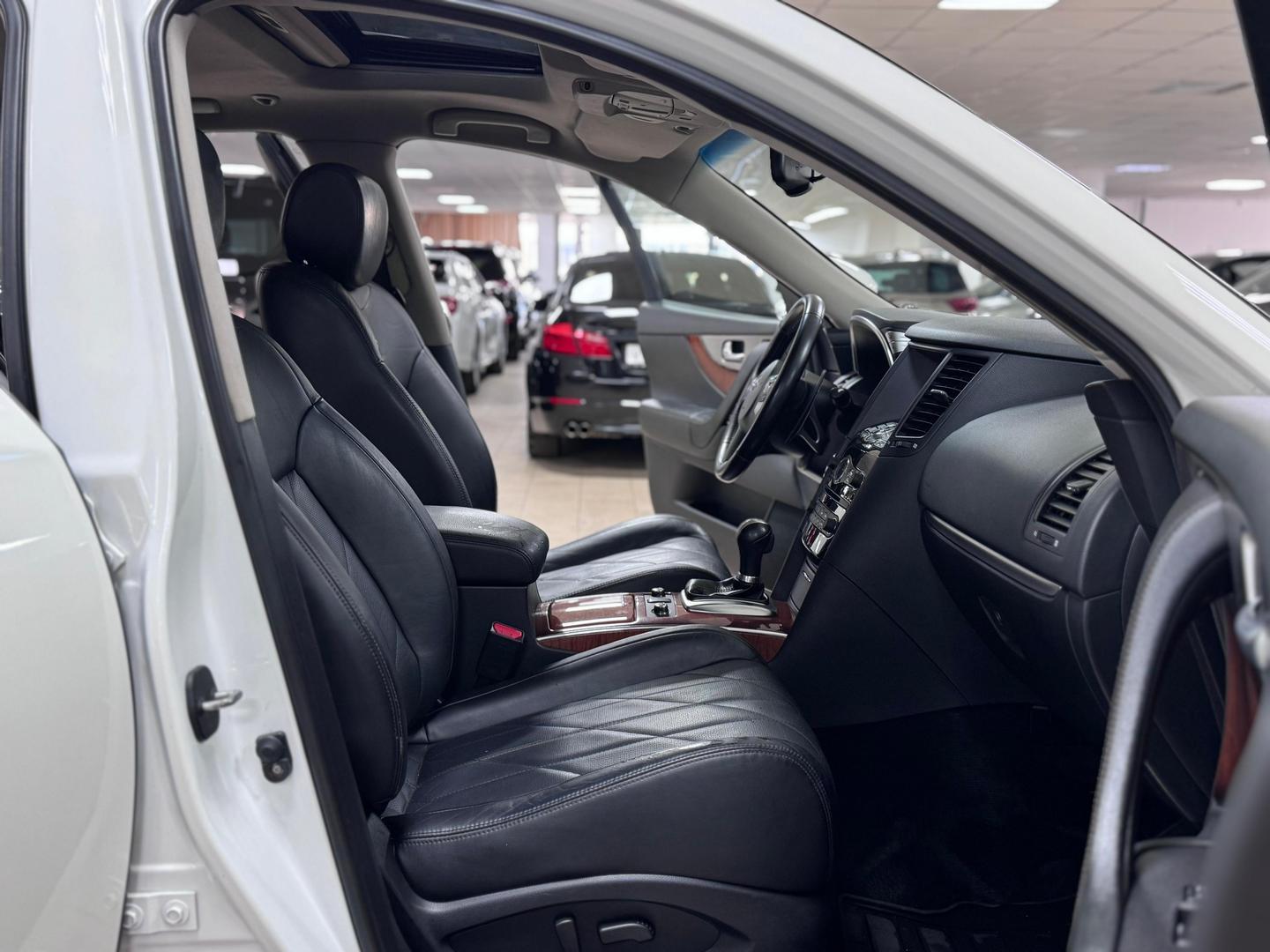Infiniti FX