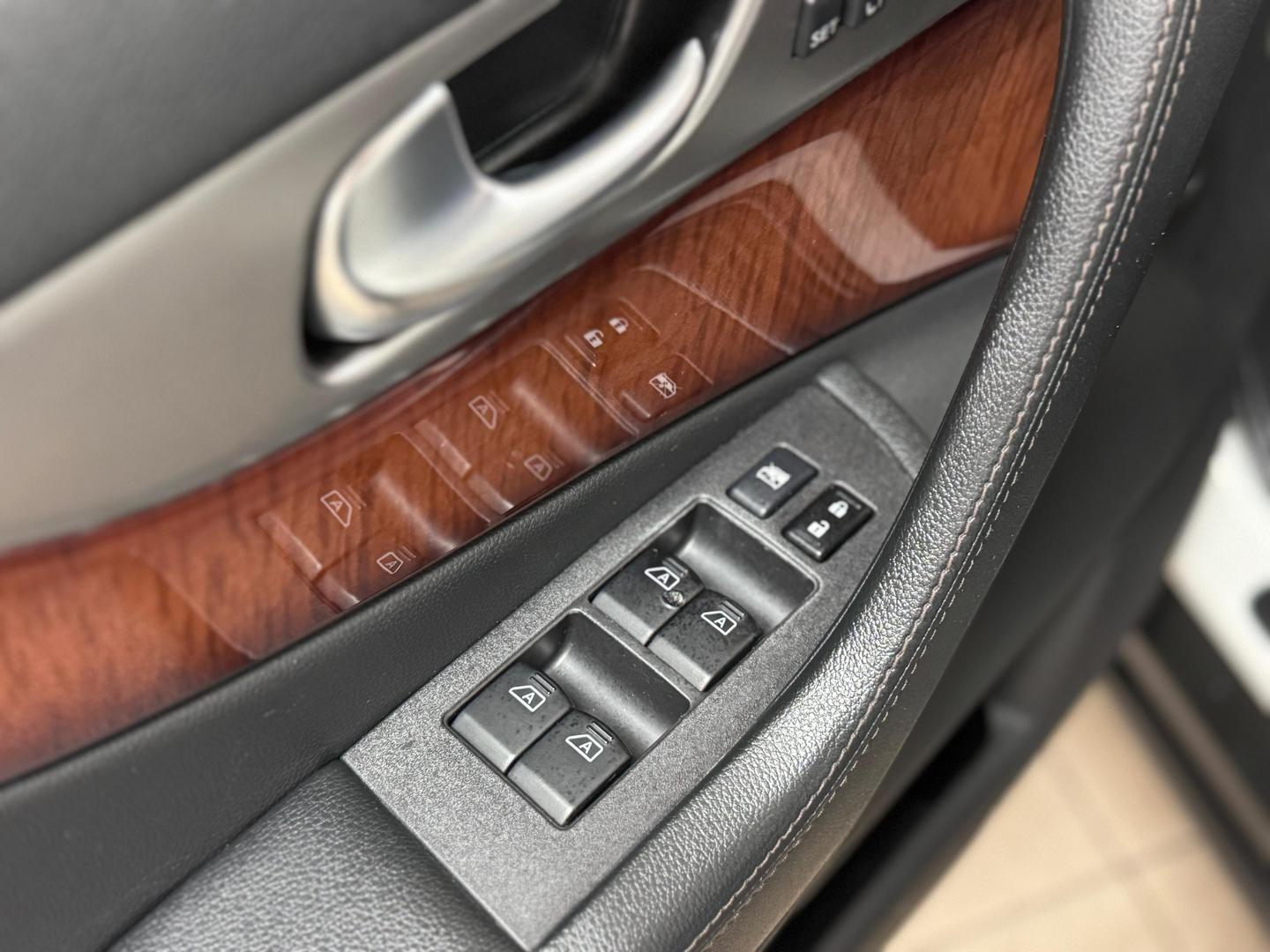Infiniti FX