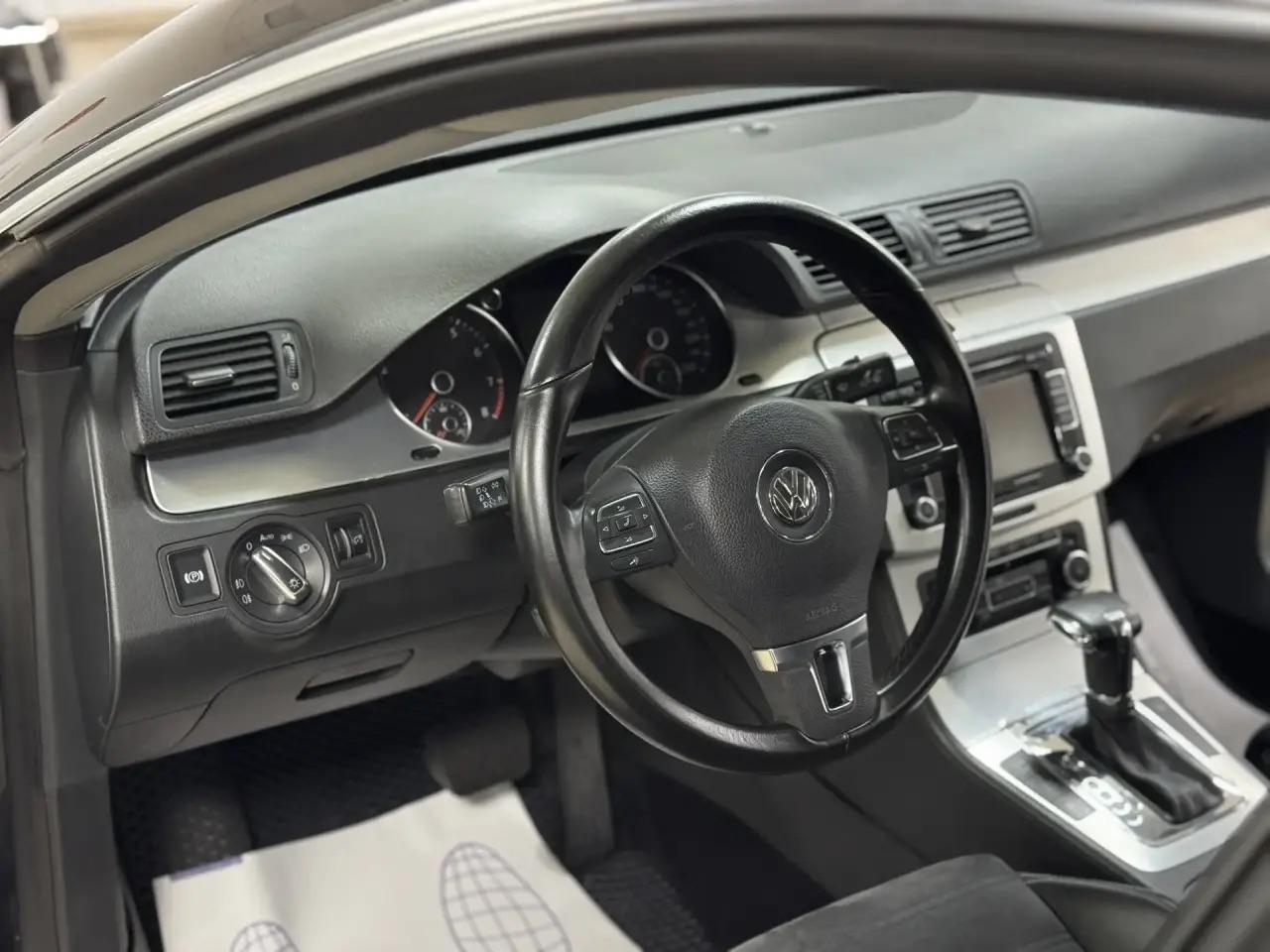 Volkswagen Passat CC