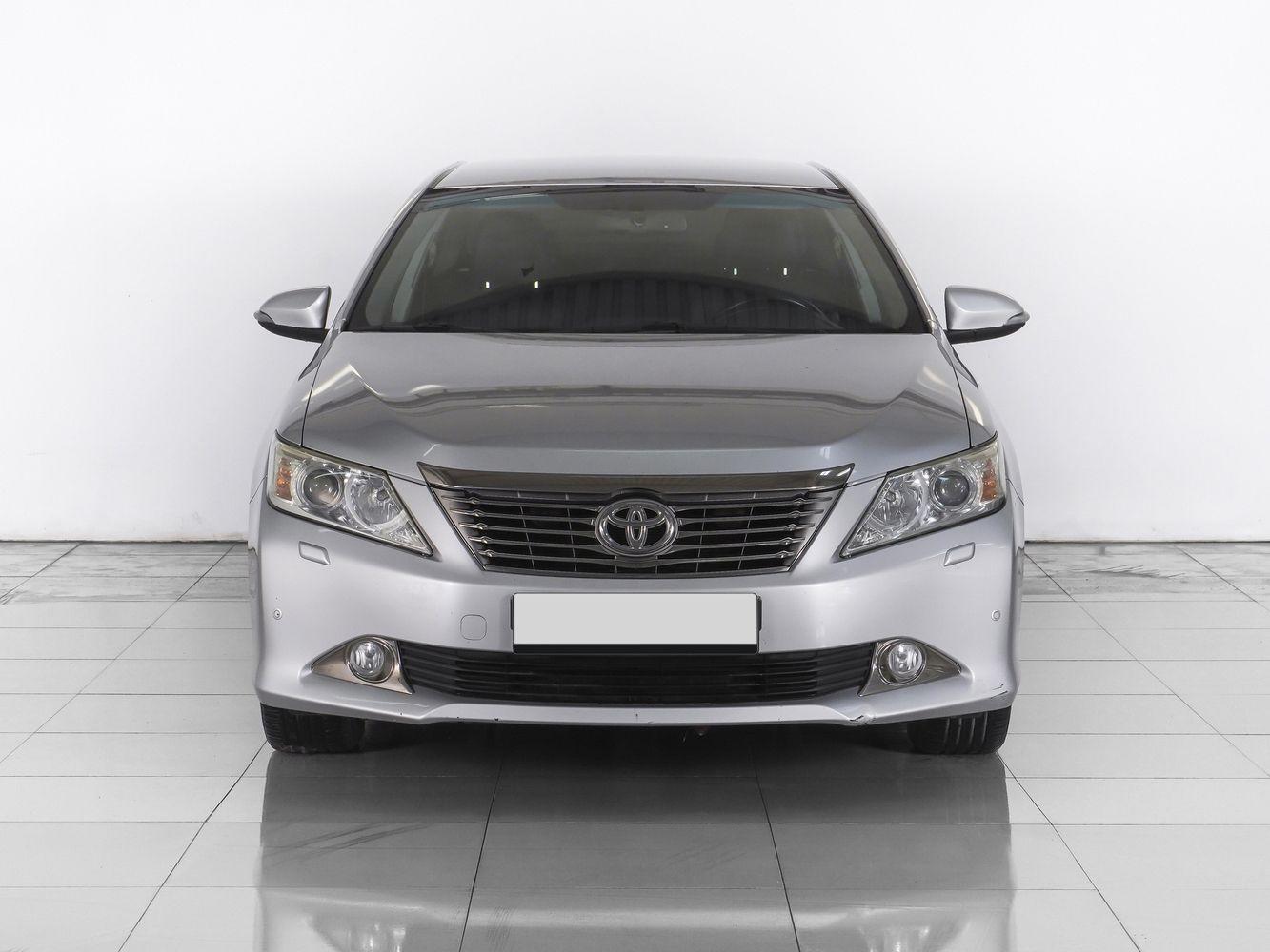 Toyota Camry, 2014