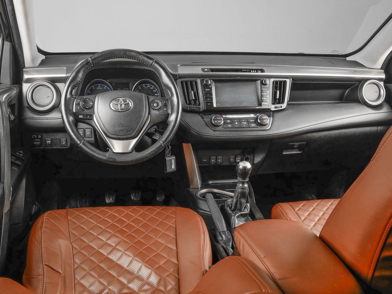 Toyota RAV4, 2017