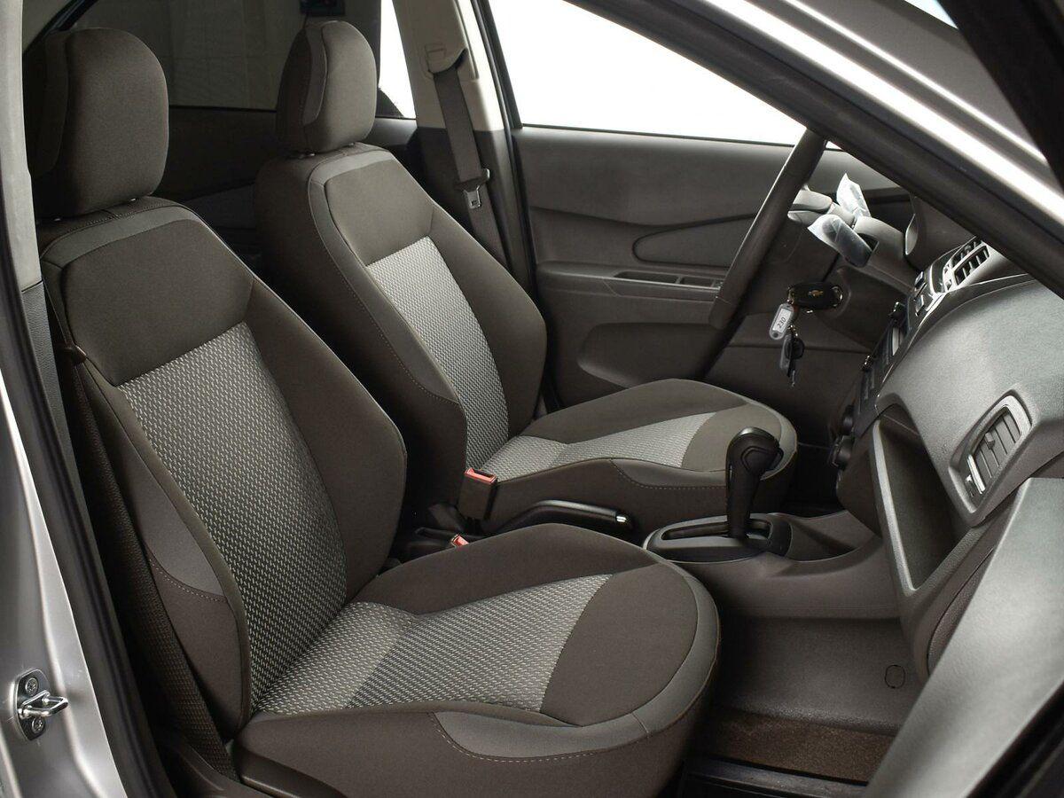 Chevrolet Cobalt, 2022