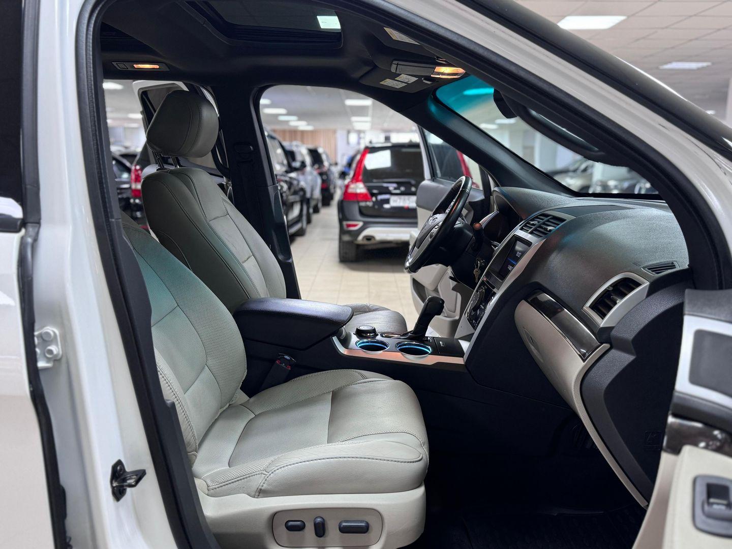 Ford Explorer