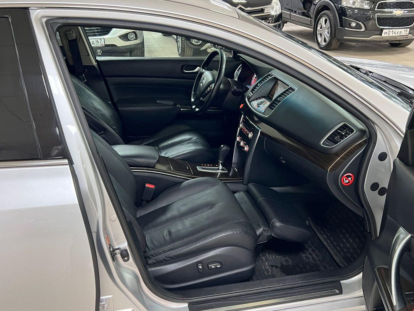 Nissan Teana