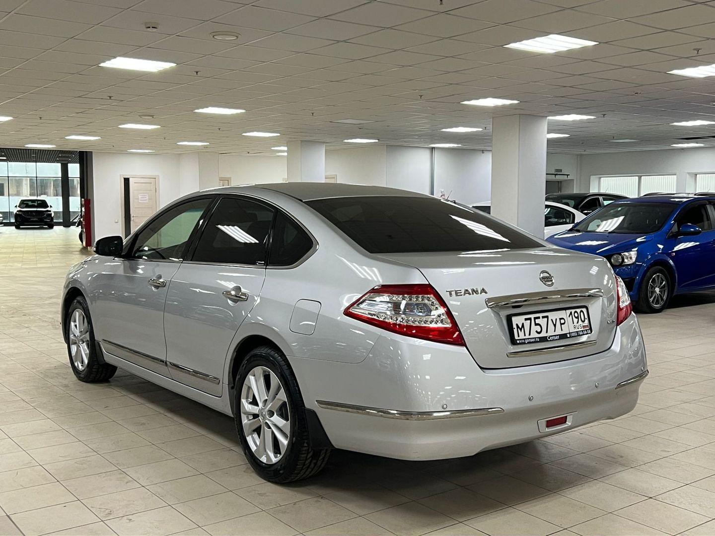 Nissan Teana
