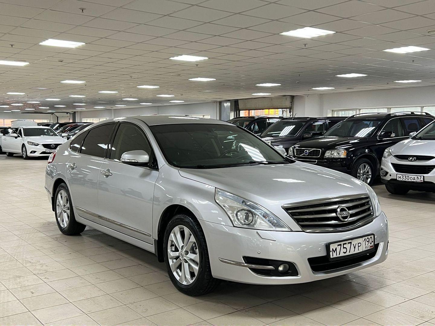 Nissan Teana