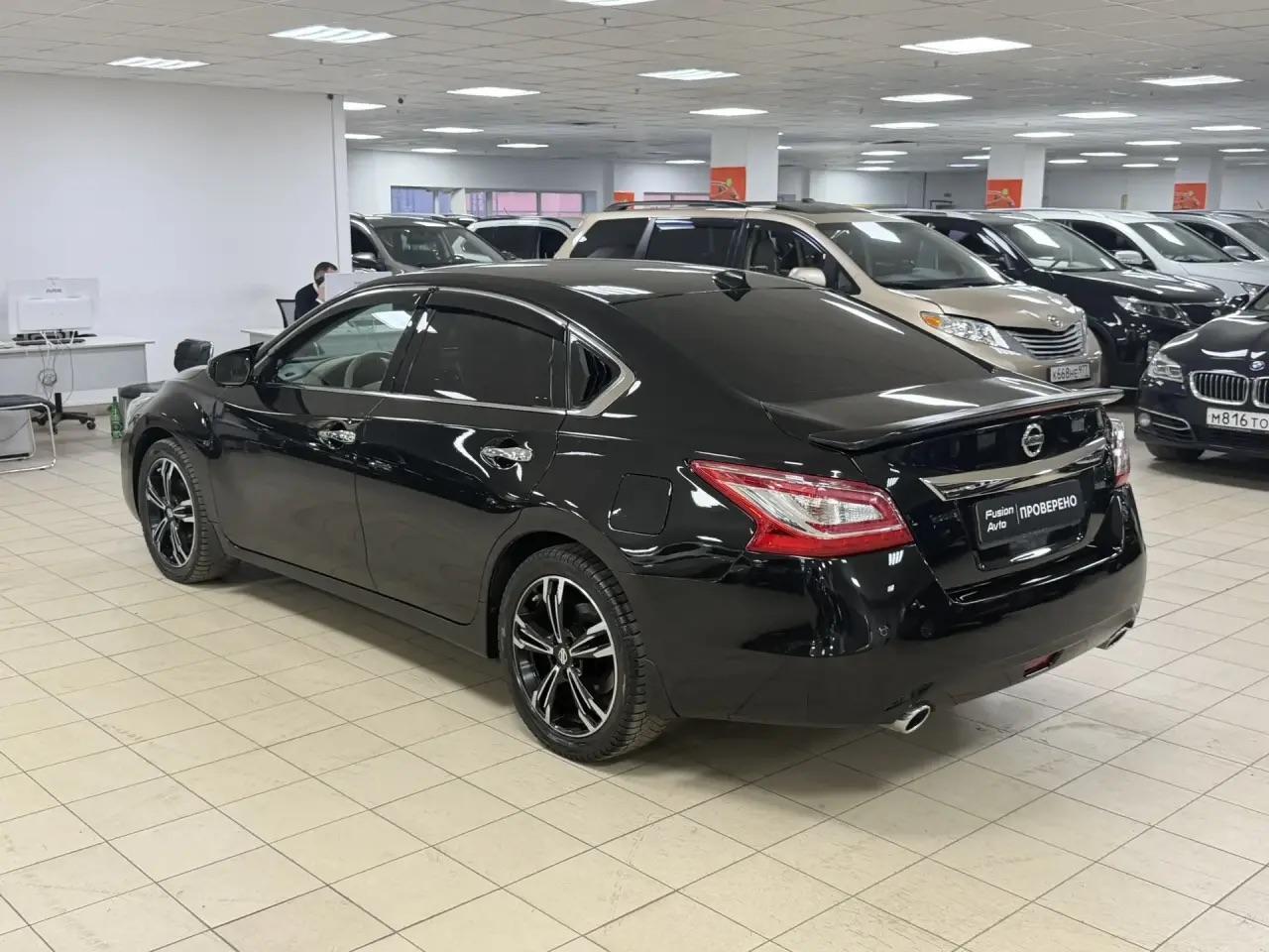 Nissan Teana