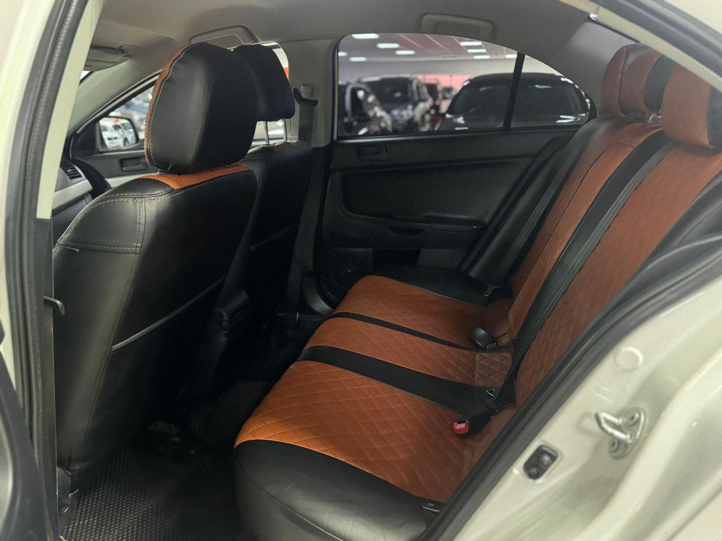 Mitsubishi Lancer