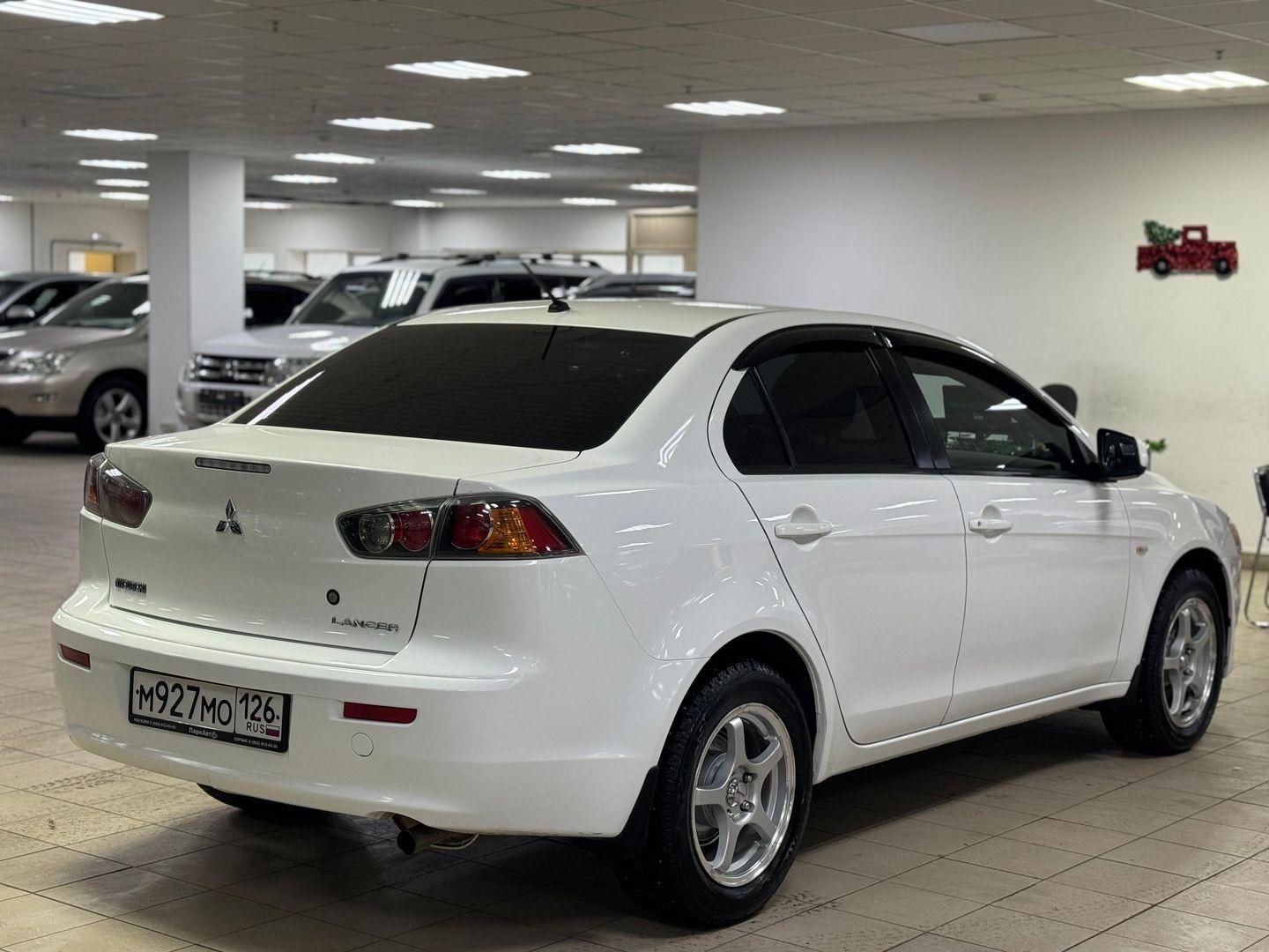 Mitsubishi Lancer