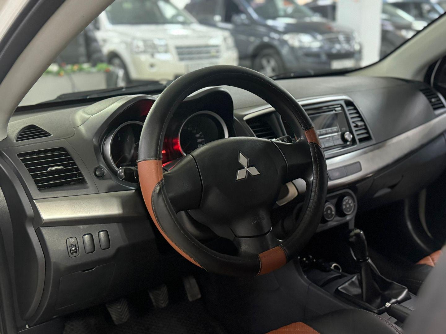 Mitsubishi Lancer