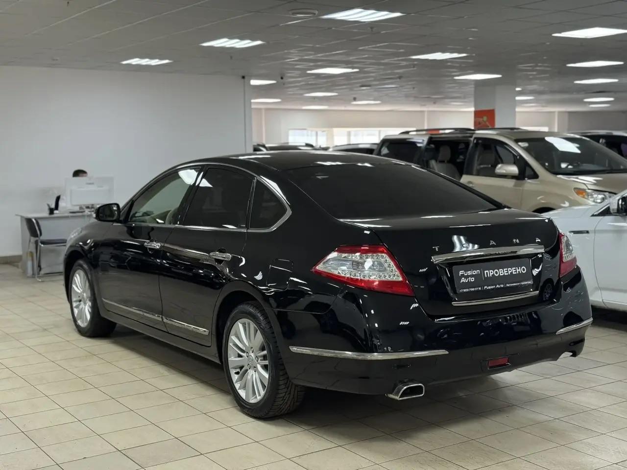 Nissan Teana