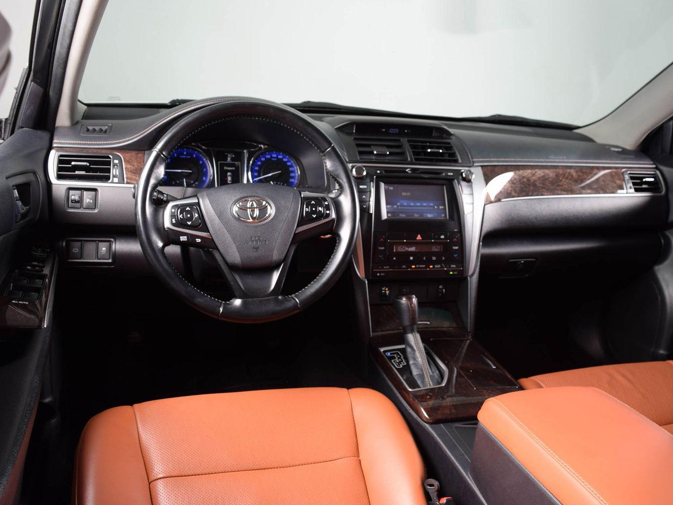 Toyota Camry, 2017