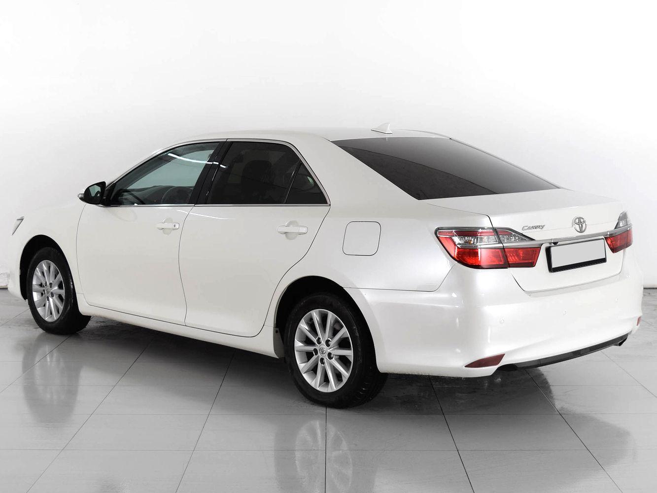 Toyota Camry, 2017