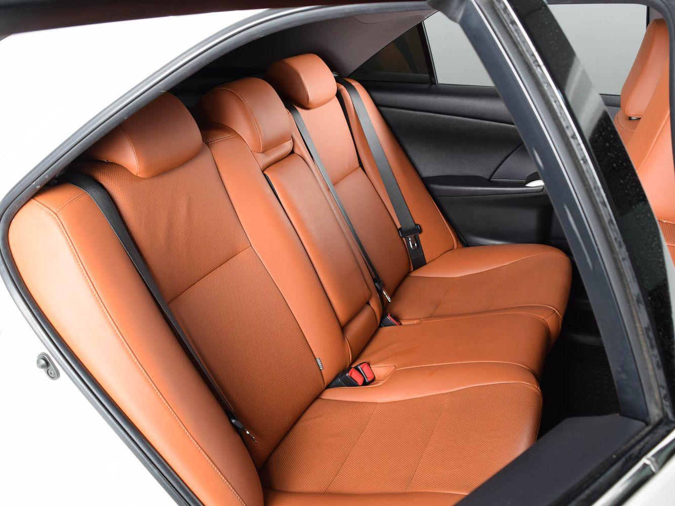 Toyota Camry, 2017